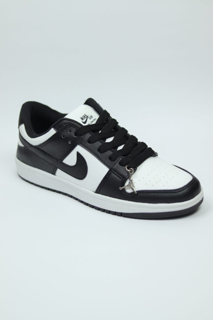 Low Dunk Panda - Favourite Edition
