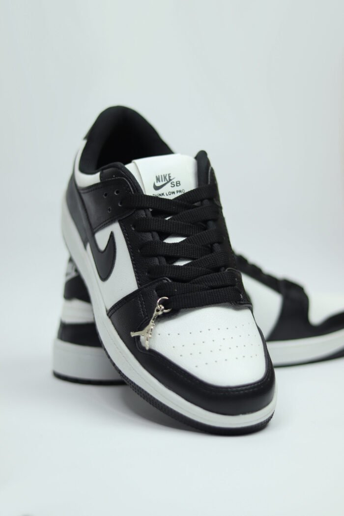 Low Dunk Panda - Favourite Edition - Image 6