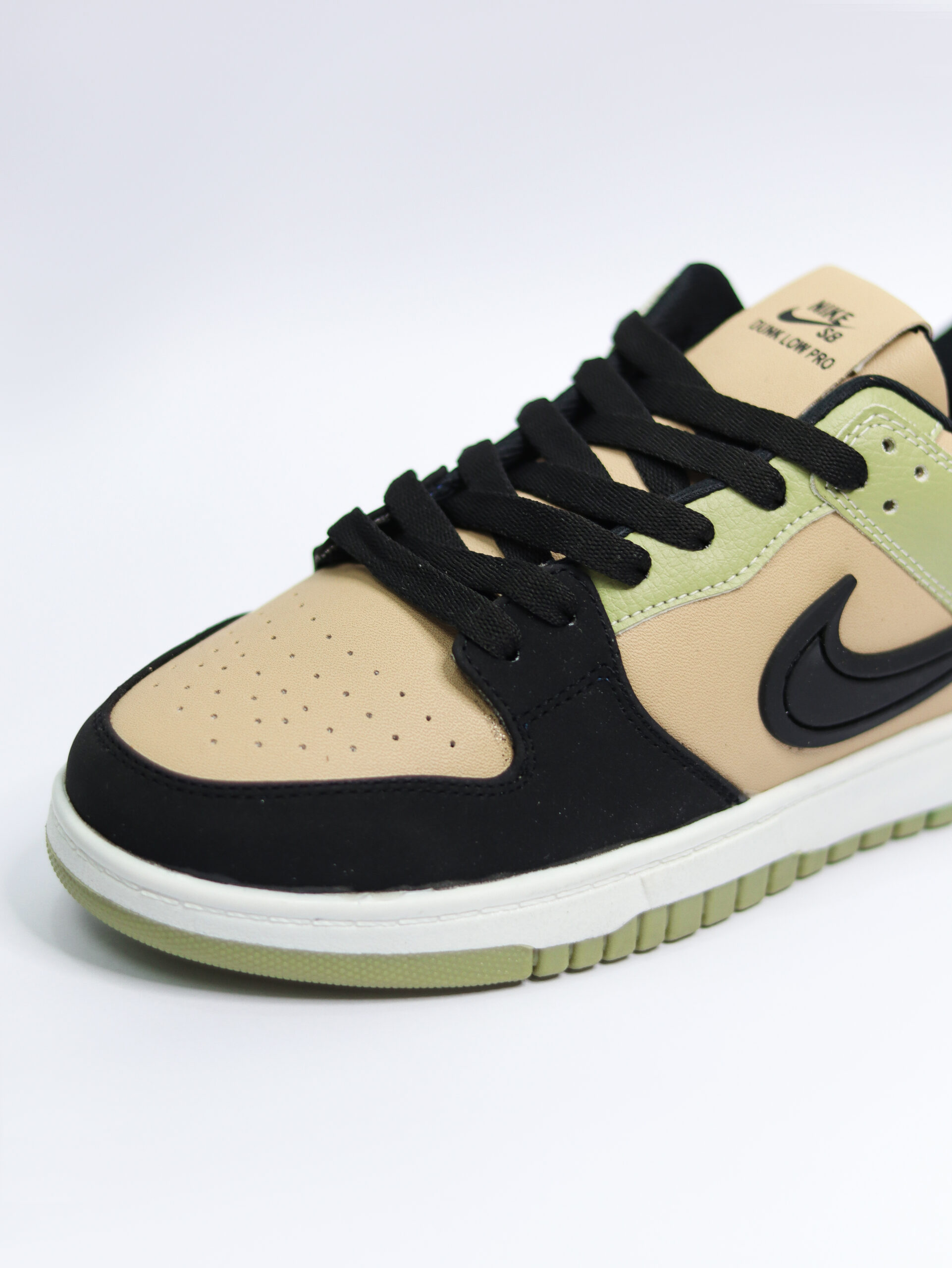 SB Dunk Low X Ambush Black & Olive - Image 6