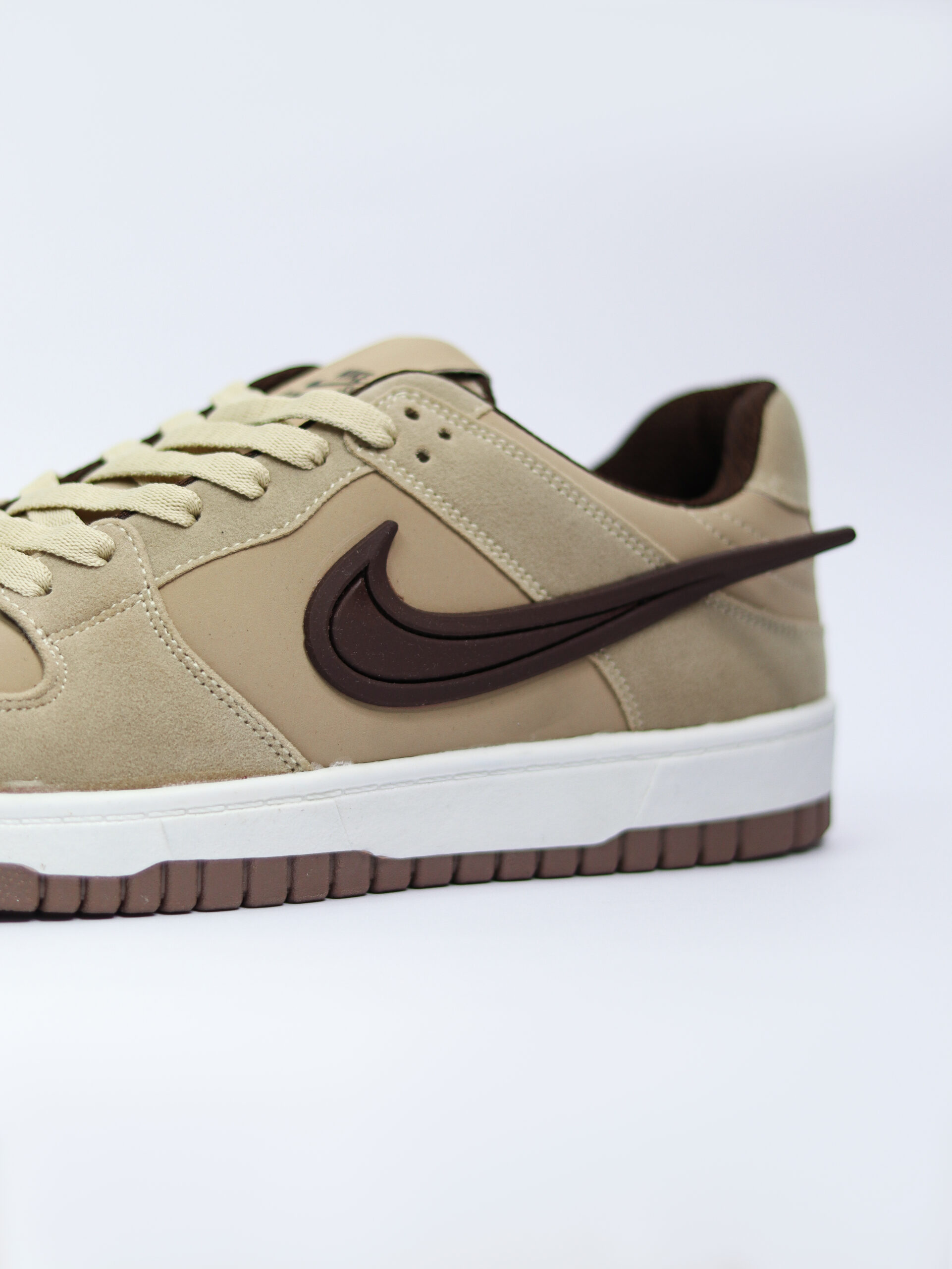 SB Dunk Low X Ambush Beige Brown - Image 7
