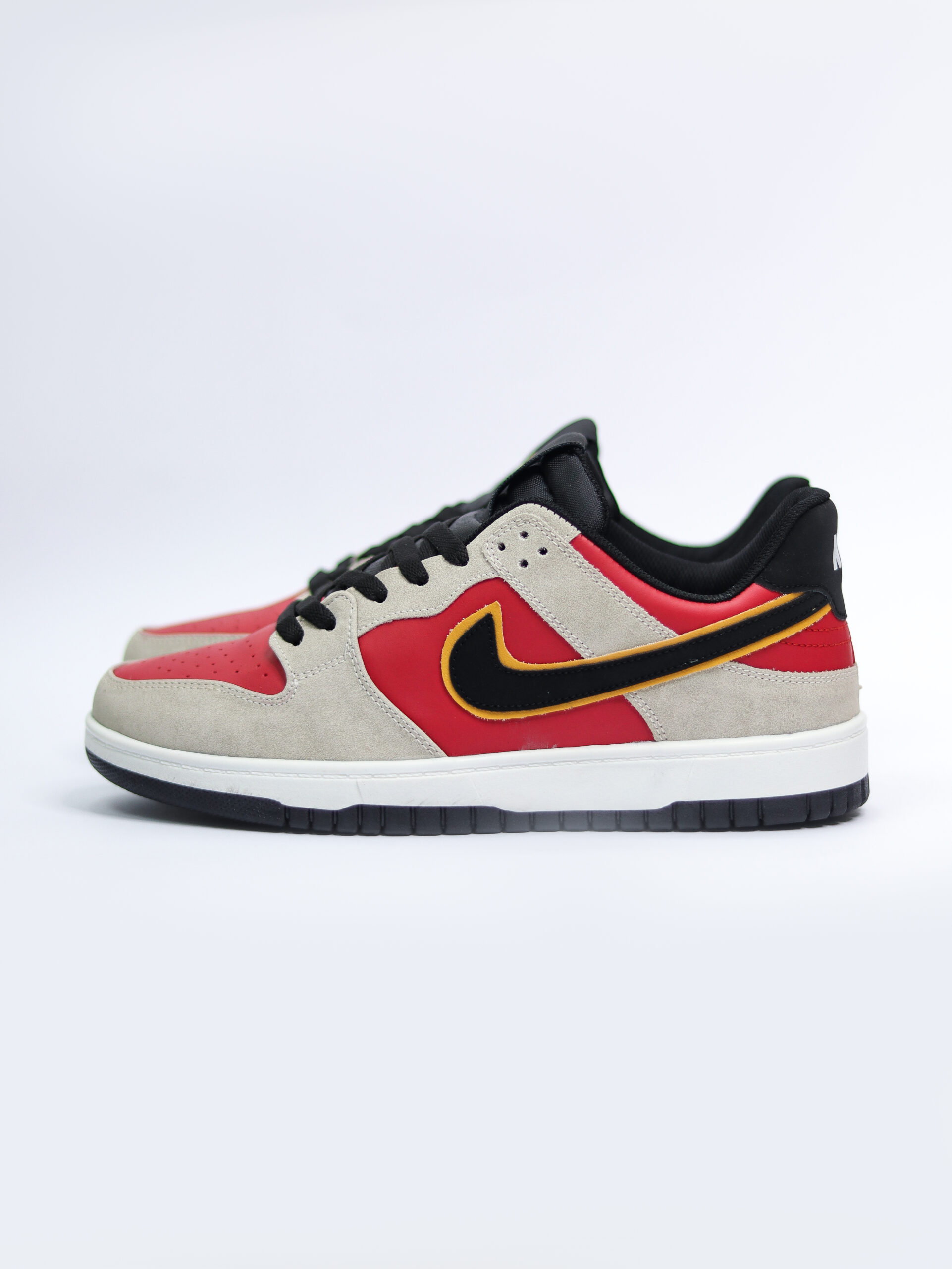 SB Dunk Low Saint Seiya