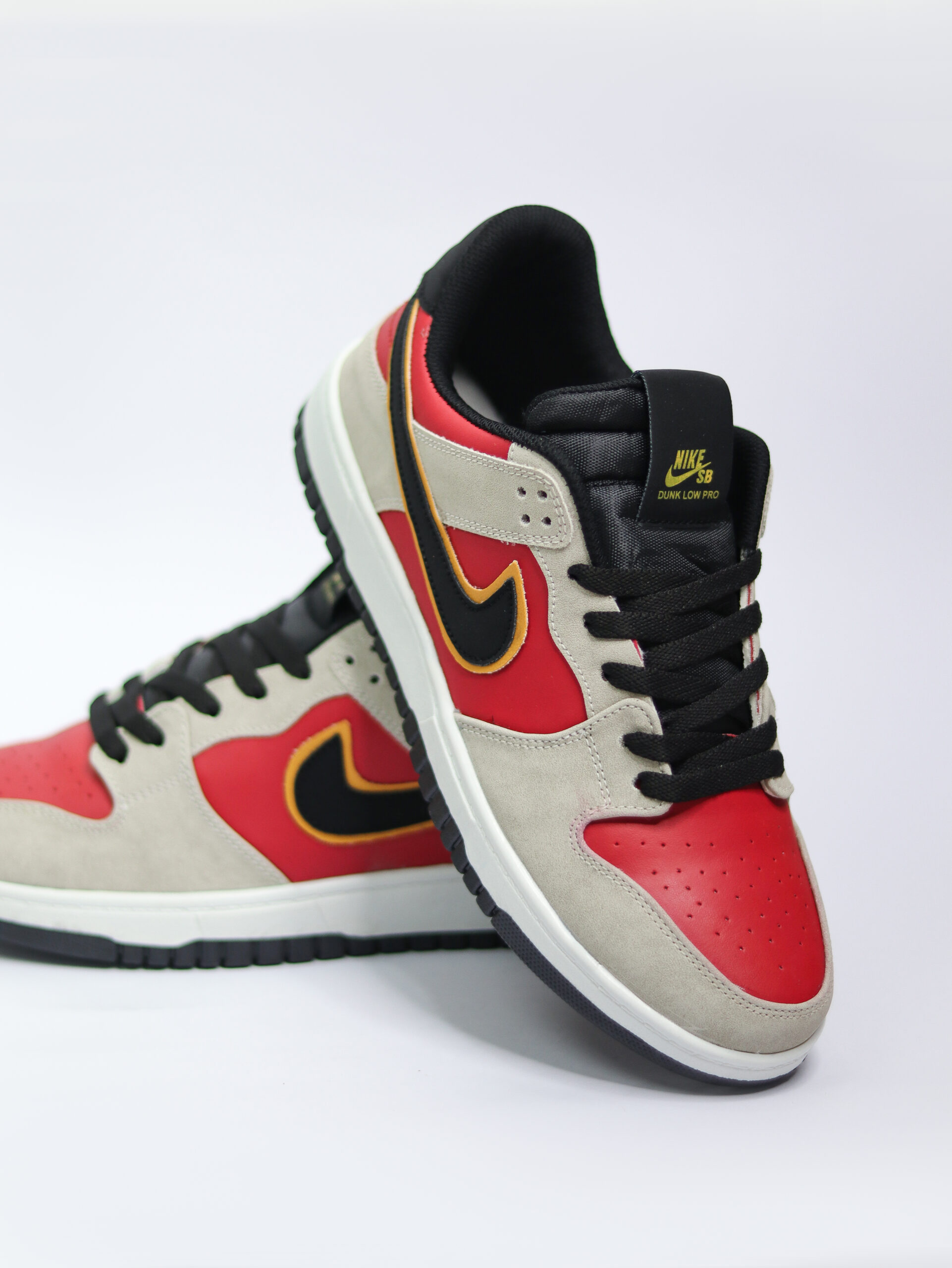 SB Dunk Low Saint Seiya - Image 9