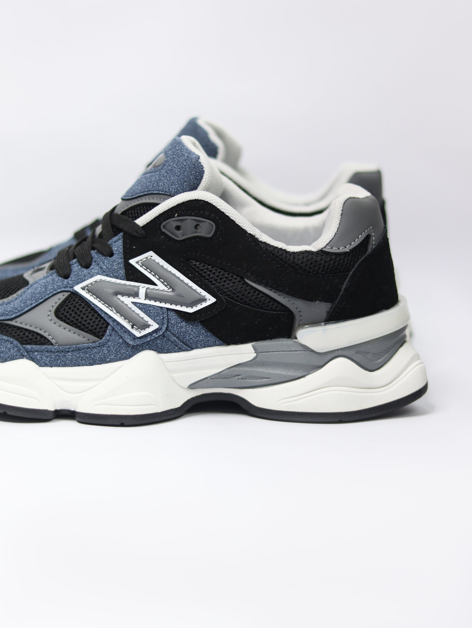New Balance 9060 Outerspace - Image 3