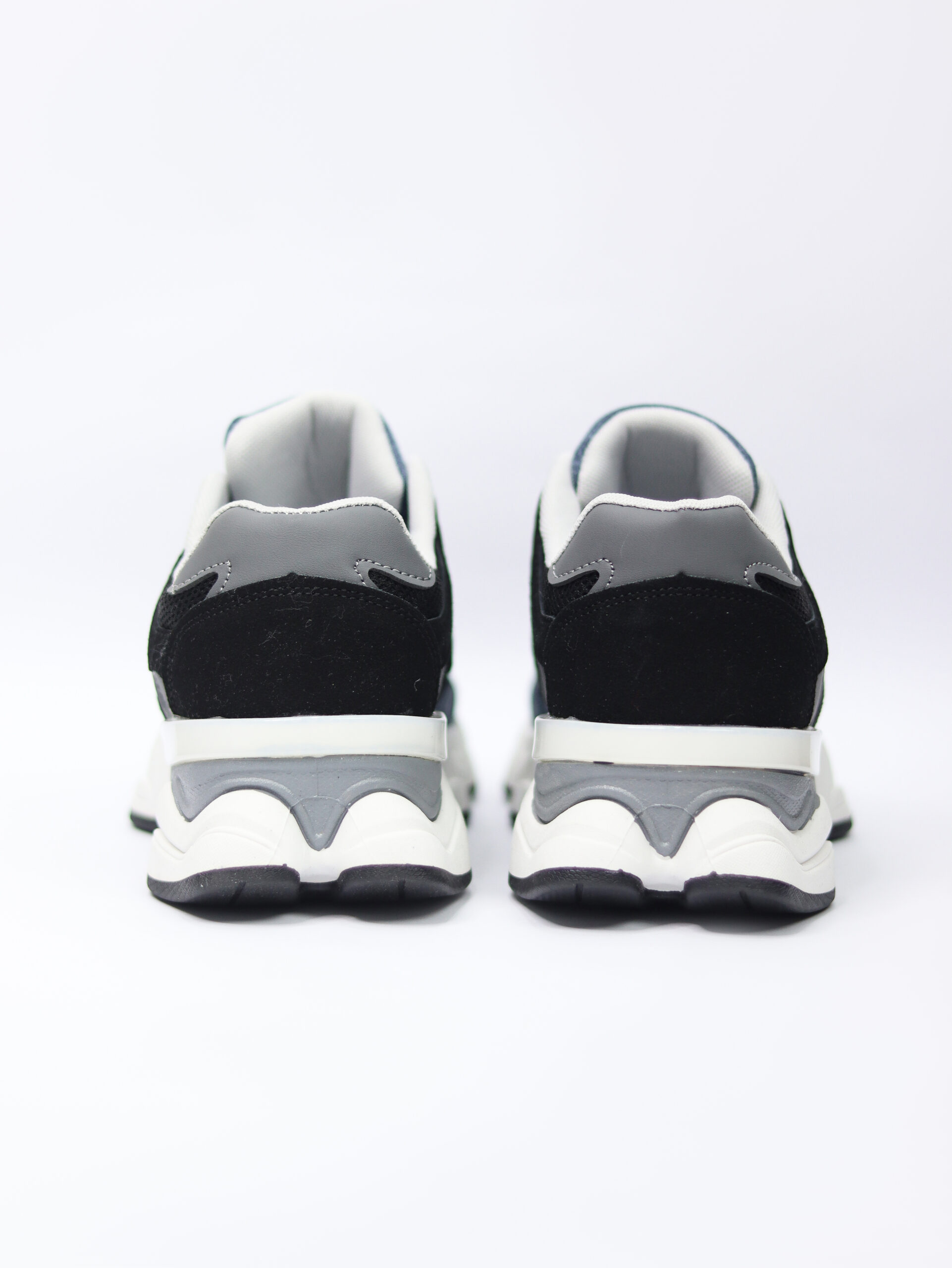 New Balance 9060 Outerspace - Image 8