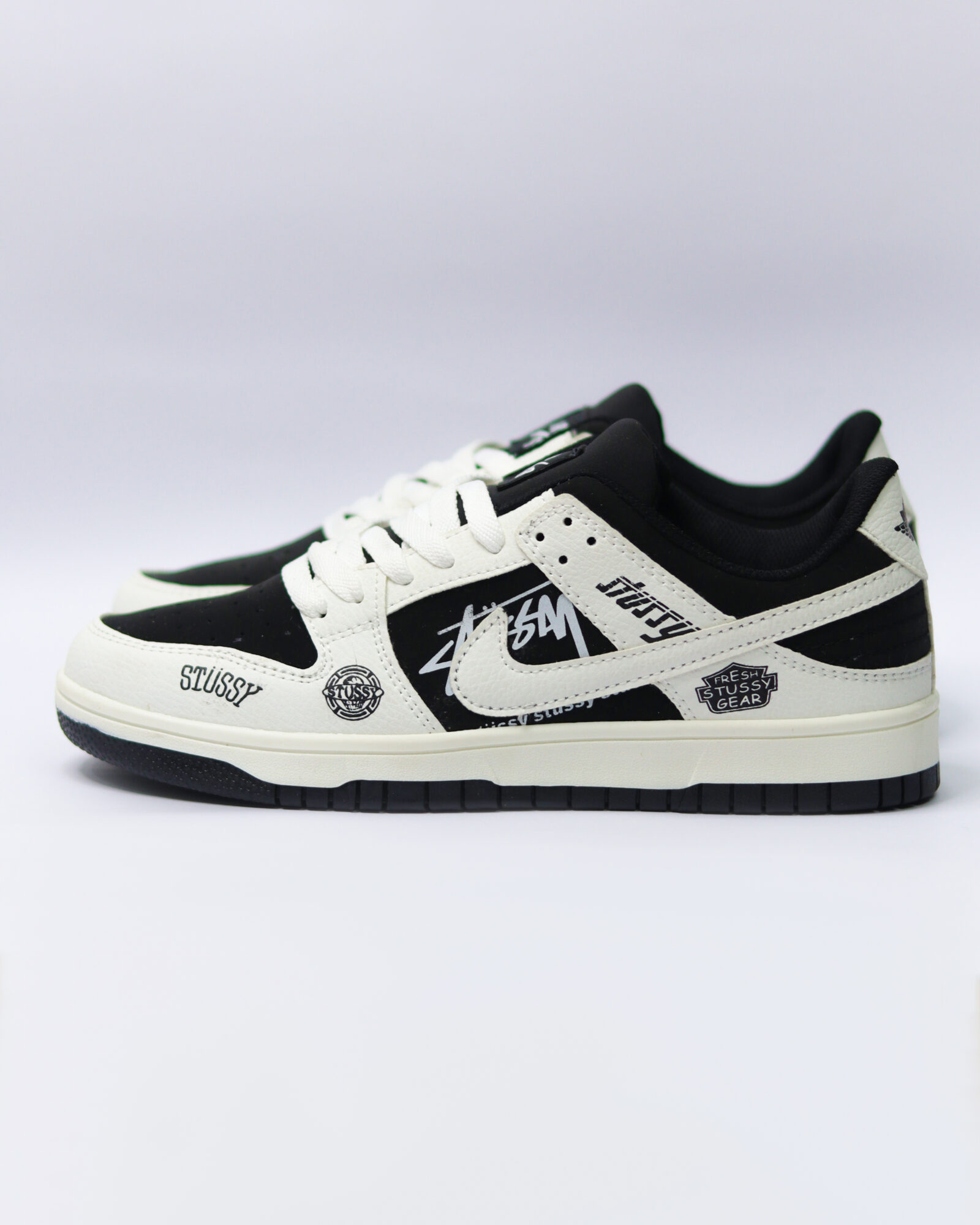 SB Dunk Stussy Speedway
